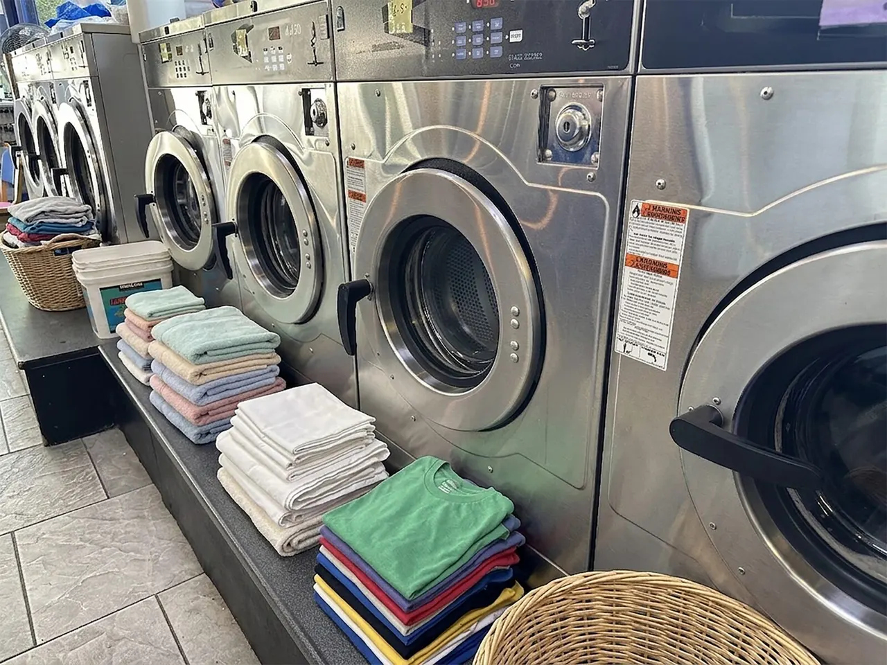 Service wash at Jasmin Express in Barnet